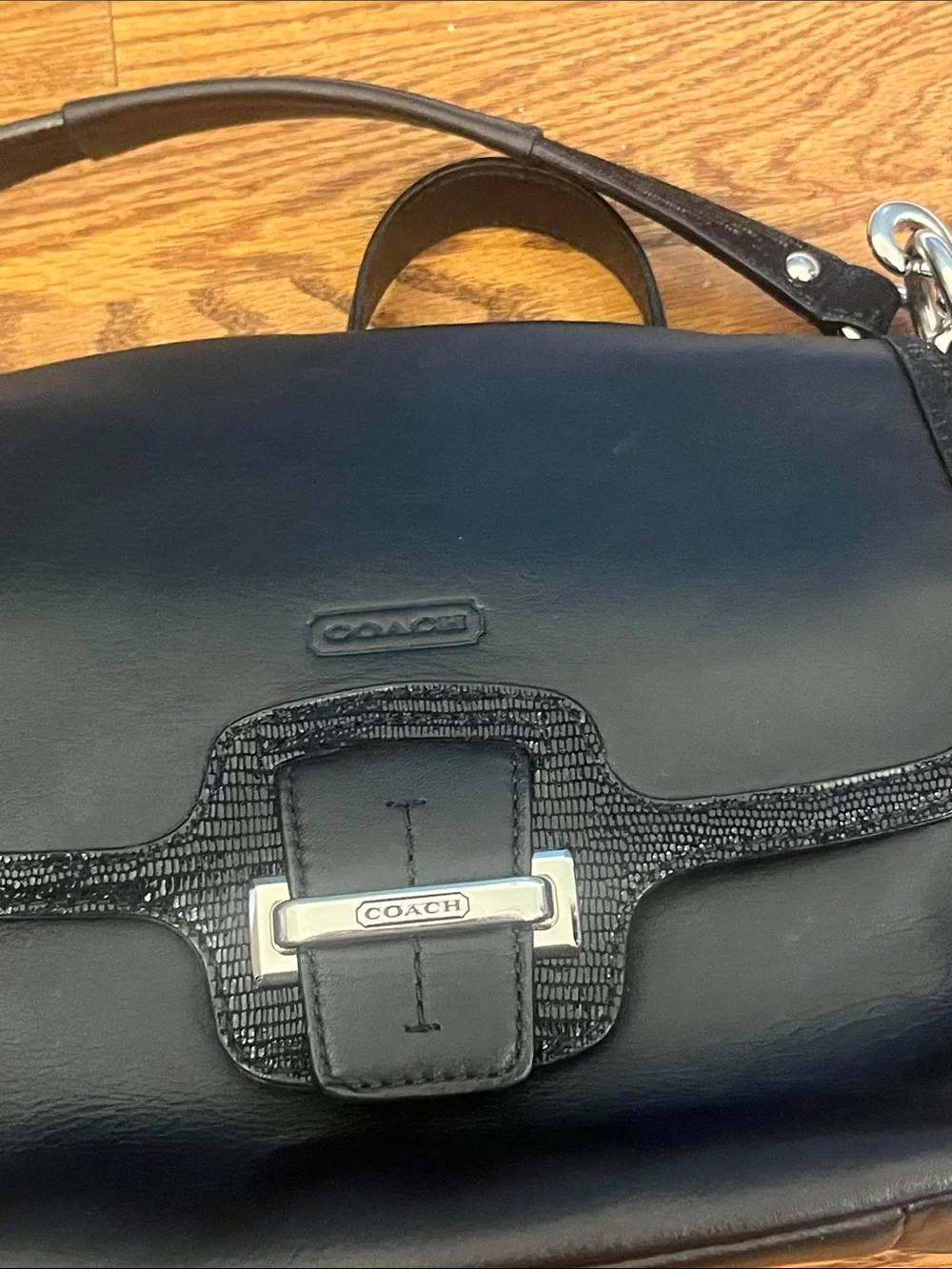 Coach authentic black